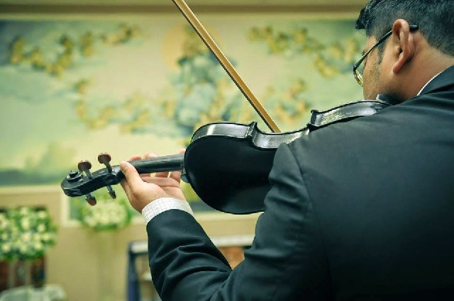 Foto 1 - Violinista para eventos e professor
